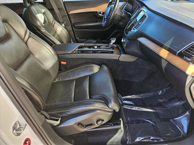 Used 2017 Volvo XC90 T6 Inscription w/ Vision Package image 28