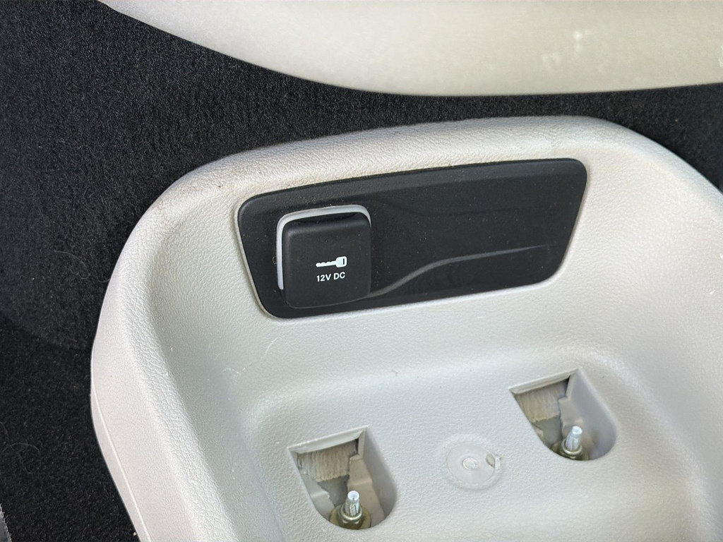 Used 2024 Chrysler Pacifica Limited FWD image 39