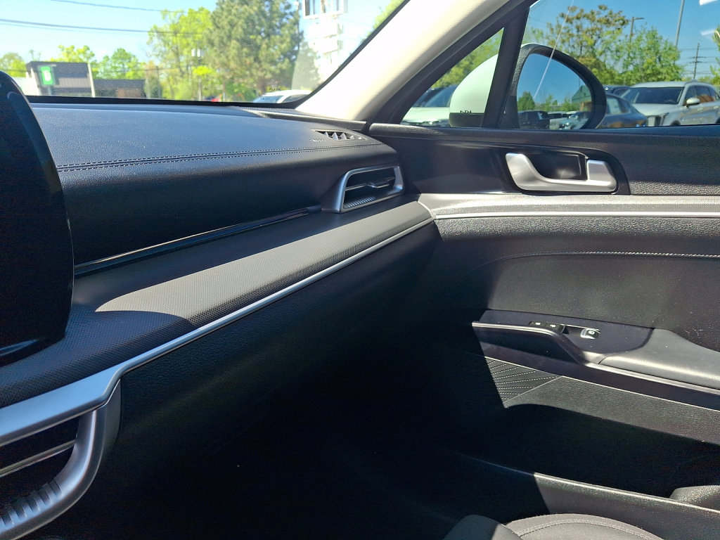Used 2022 Kia K5 LXS FWD image 33