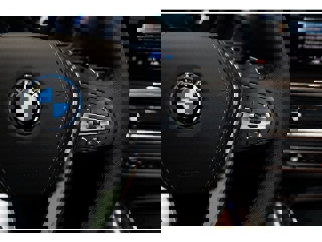 New 2026 BMW X5 xDrive50e w/ Premium Package image 68