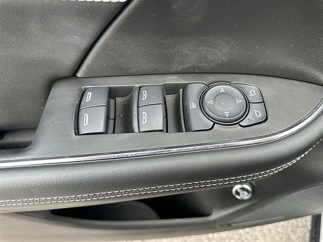 Certified 2022 Buick Envision Preferred FWD image 38