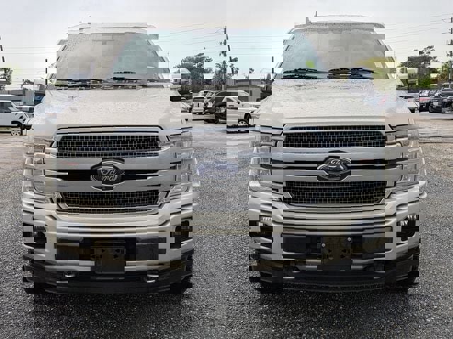 Used 2018 Ford F150 Platinum w/ Equipment Group 701A Luxury image 9