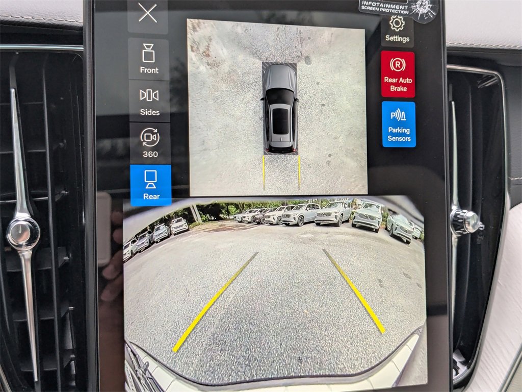 New 2026 Volvo XC60 T8 Ultra w/ Protection Package Premier image 23