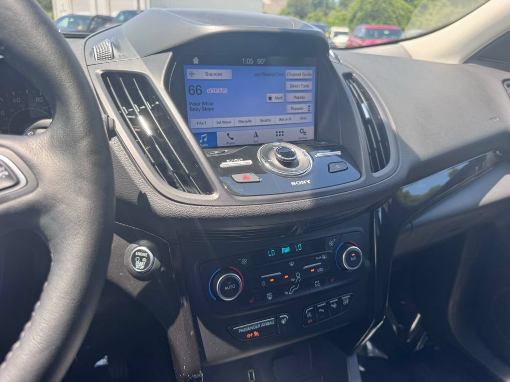 Used 2019 Ford Escape Titanium AWD/4WD image 32