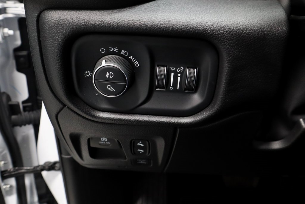 Used 2025 RAM 1500 Big Horn image 27