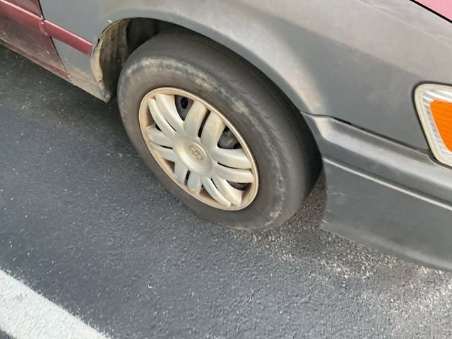 Used 2000 Toyota Camry LE image 2