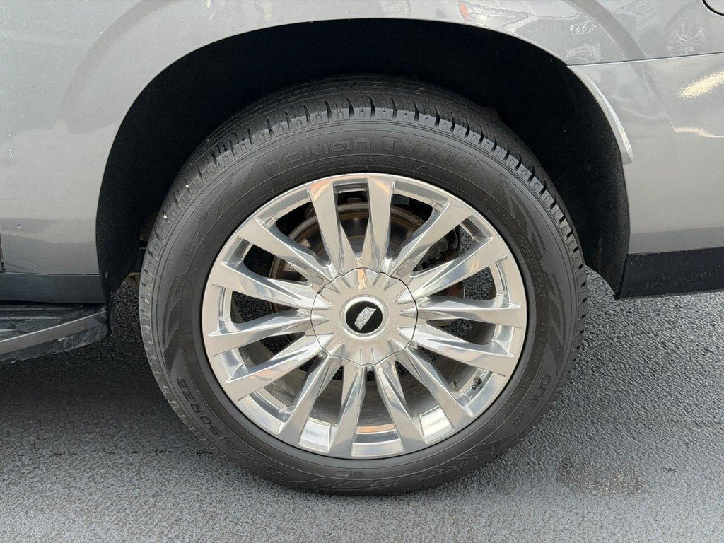 Used 2021 Cadillac Escalade ESV Premium Luxury AWD/4WD image 7