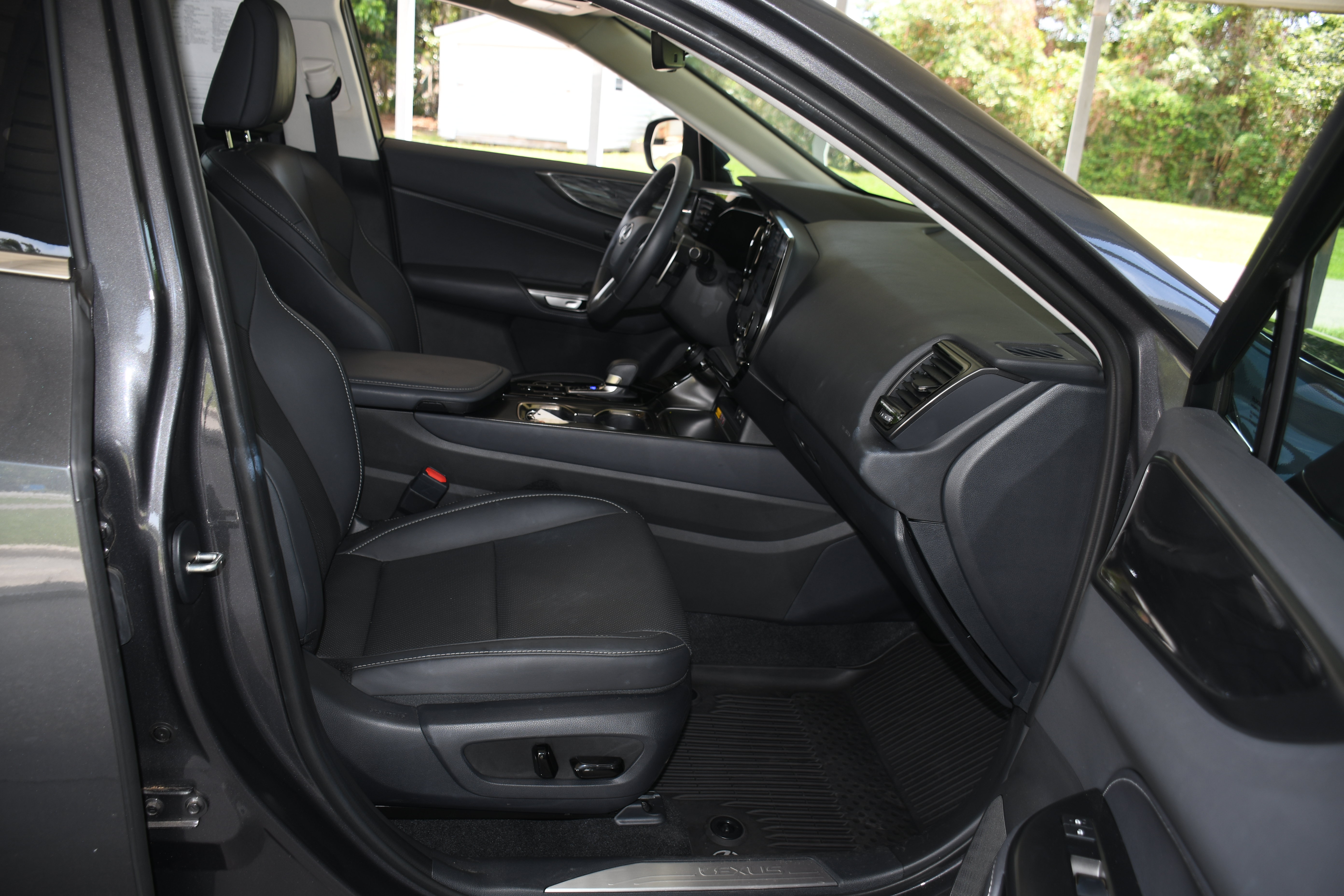 Used 2025 Lexus NX 250 FWD w/ Premium Package image 22