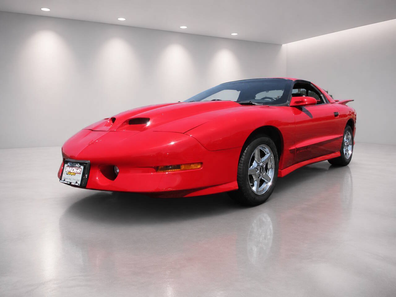Used 1993 Pontiac Firebird Trans Am RWD image 1