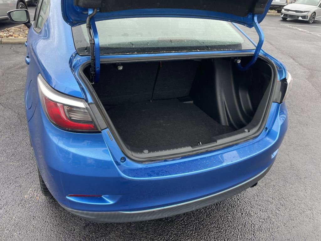 Used 2018 Toyota Yaris iA image 32