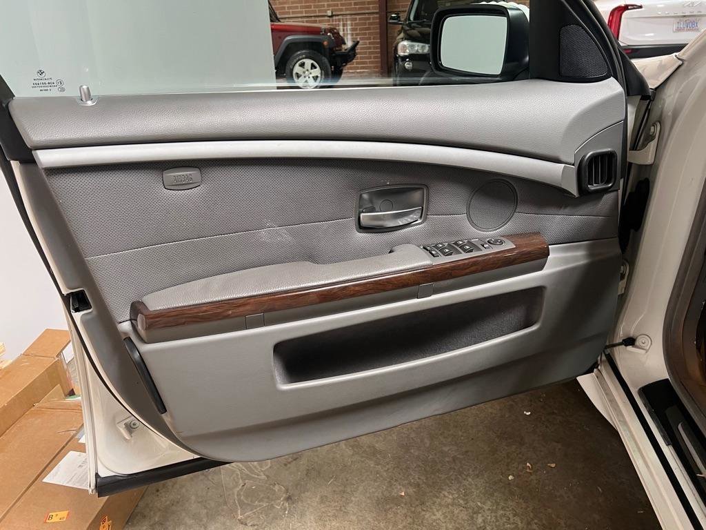 Used 2004 BMW 745Li RWD image 29