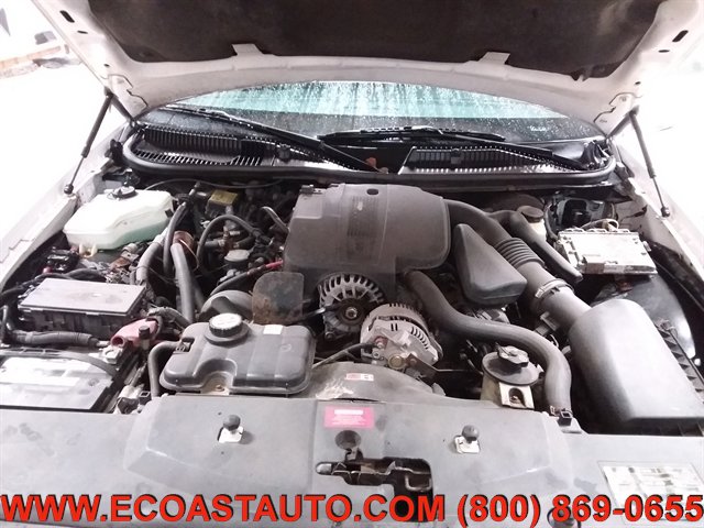 Used 2005 Lincoln Town Car Executive image 9