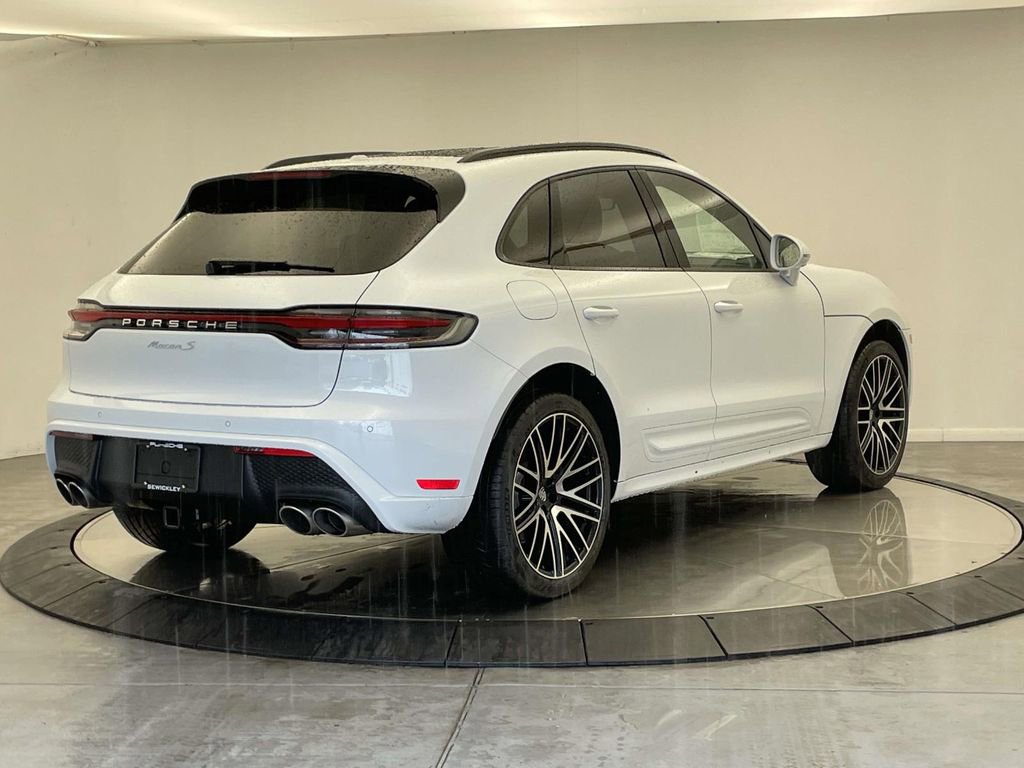 New 2026 Porsche Macan S image 7