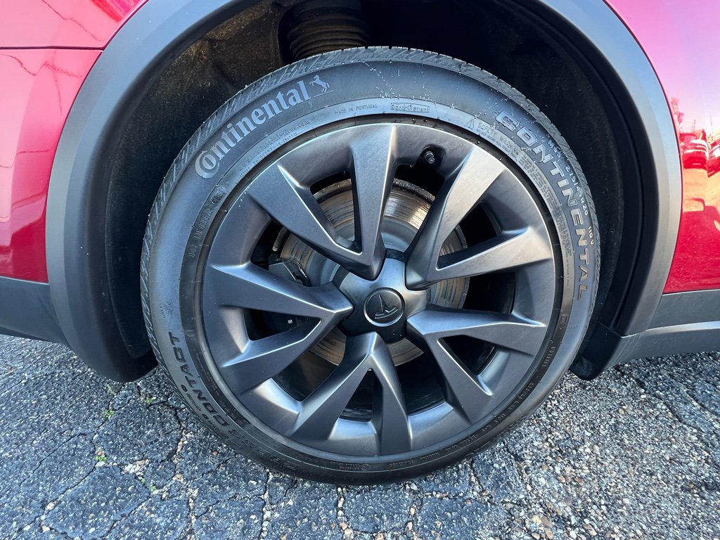 Used 2024 Tesla Model X image 11