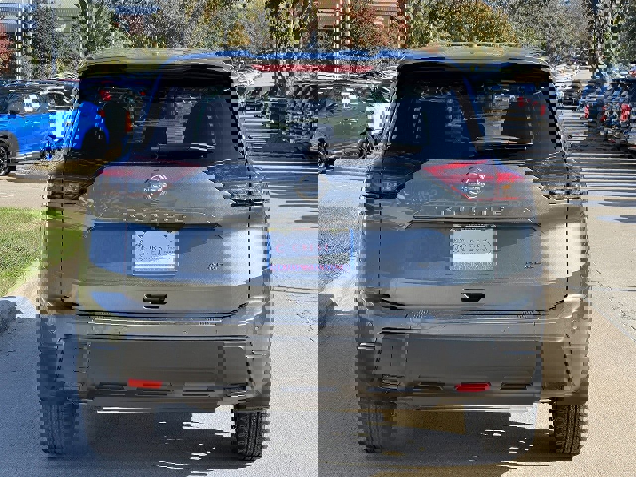 New 2026 Nissan Rogue SV image 5