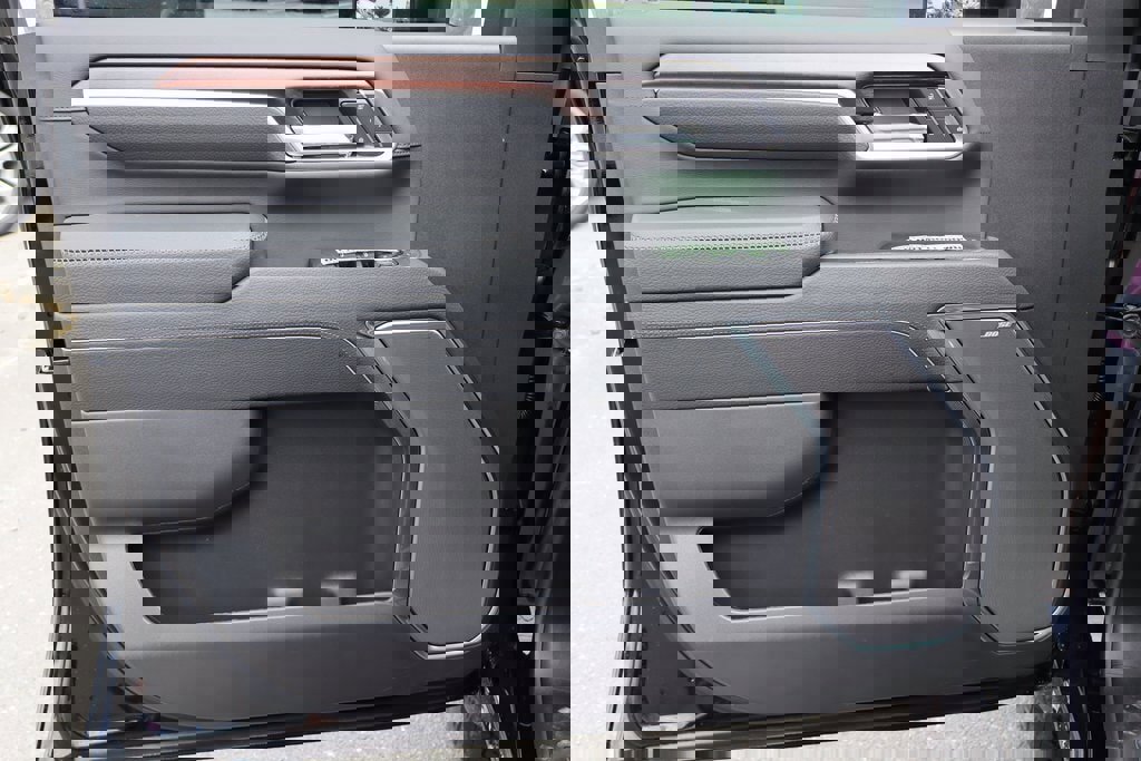 New 2026 GMC Sierra 2500 Denali w/ Denali Reserve Package image 12