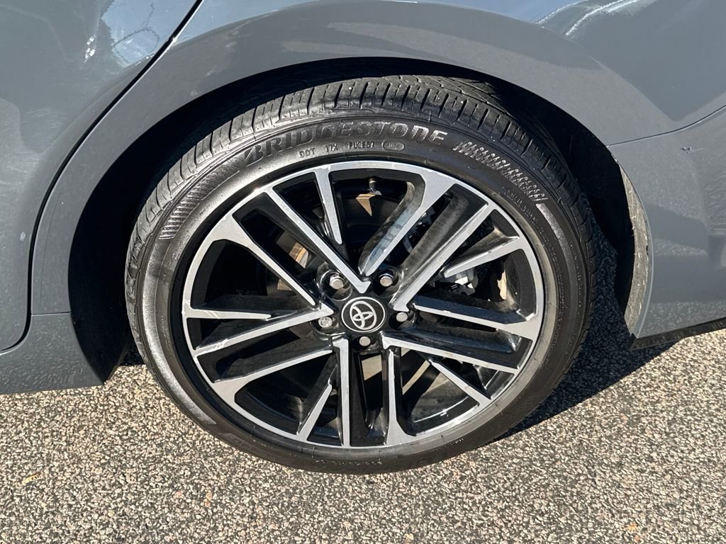 Used 2025 Toyota Camry XLE image 37