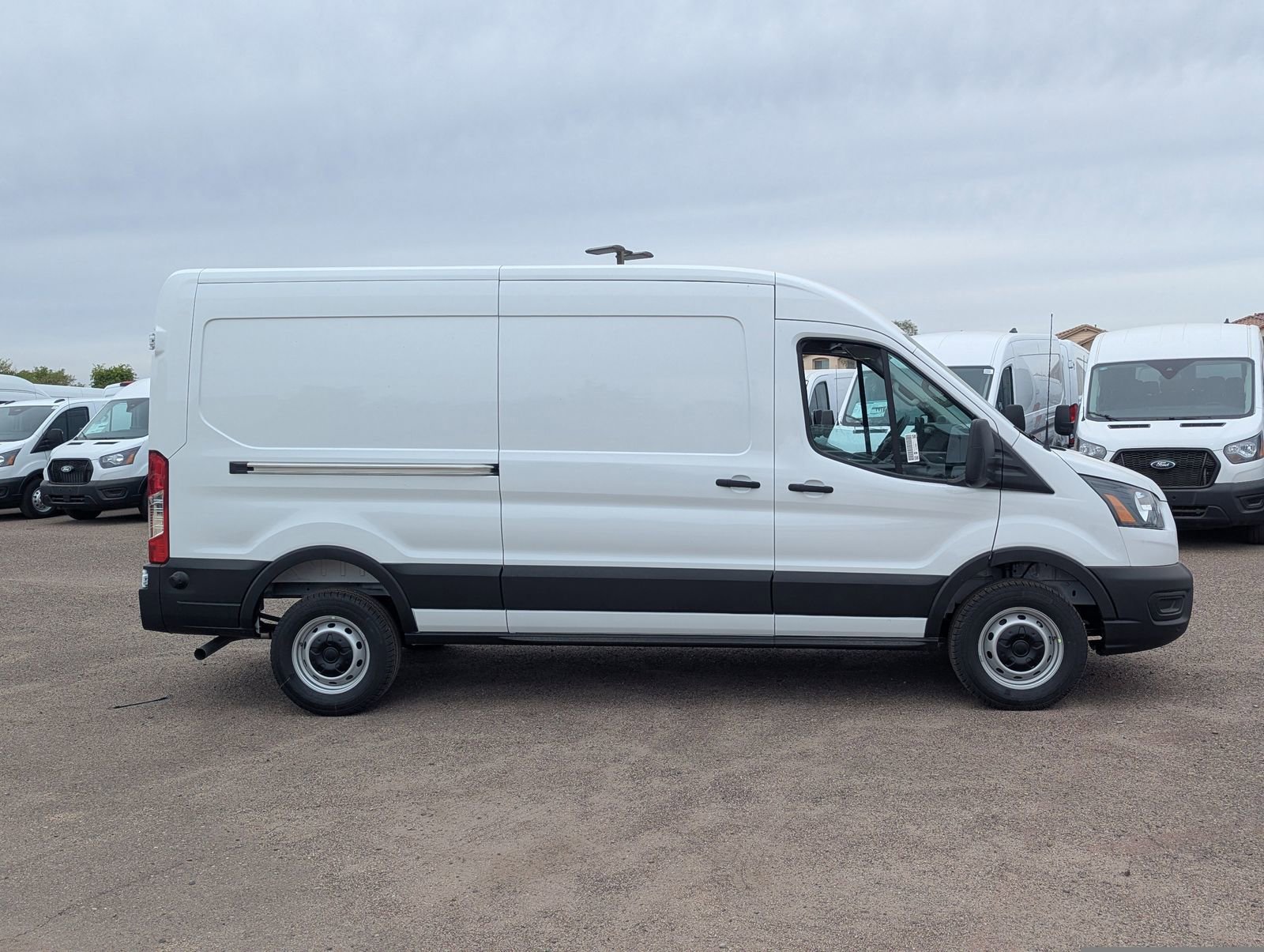 New 2026 Ford Transit 250 148 Medium Roof RWD image 36