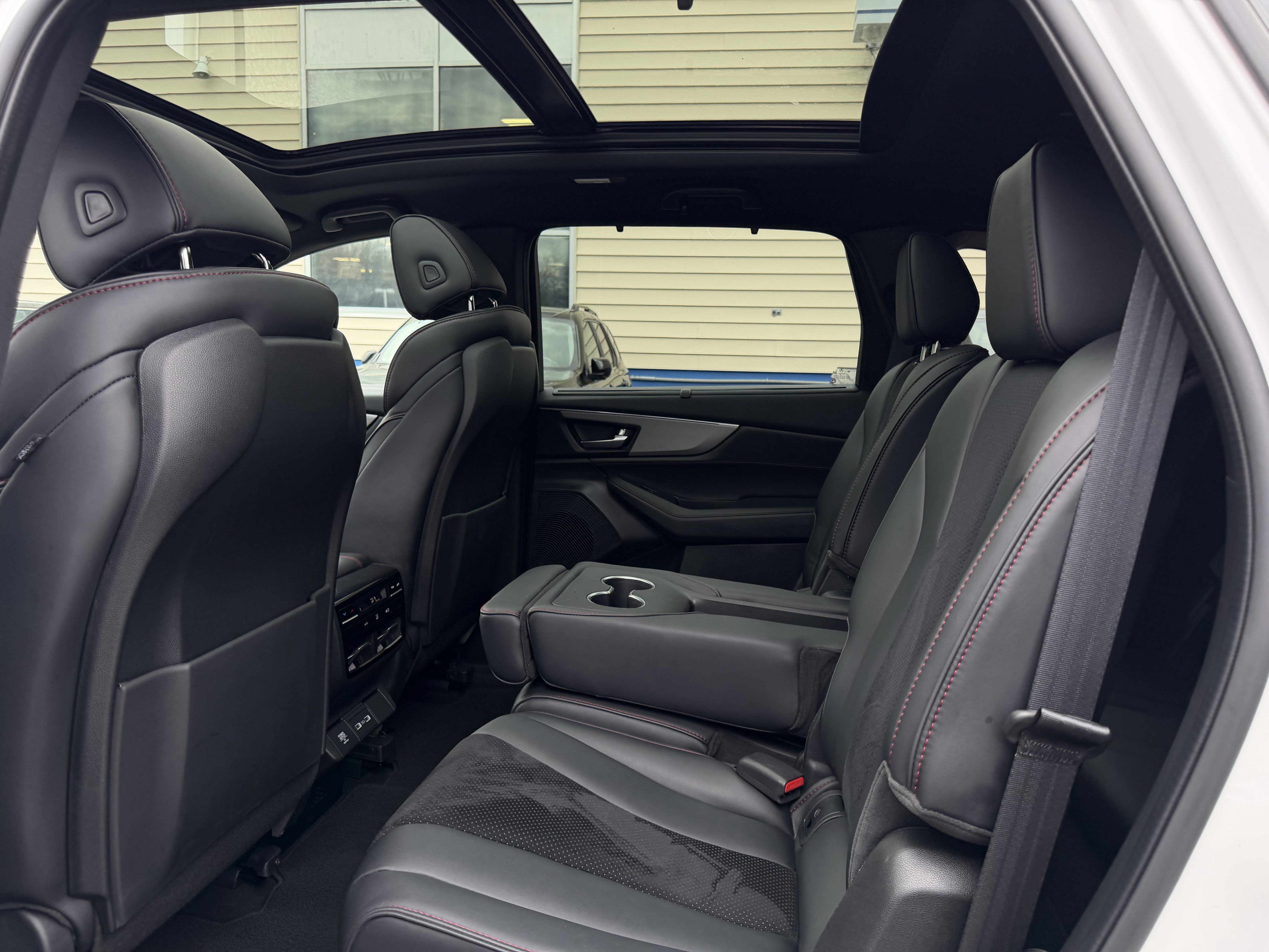 Used 2023 Acura MDX A-Spec image 31