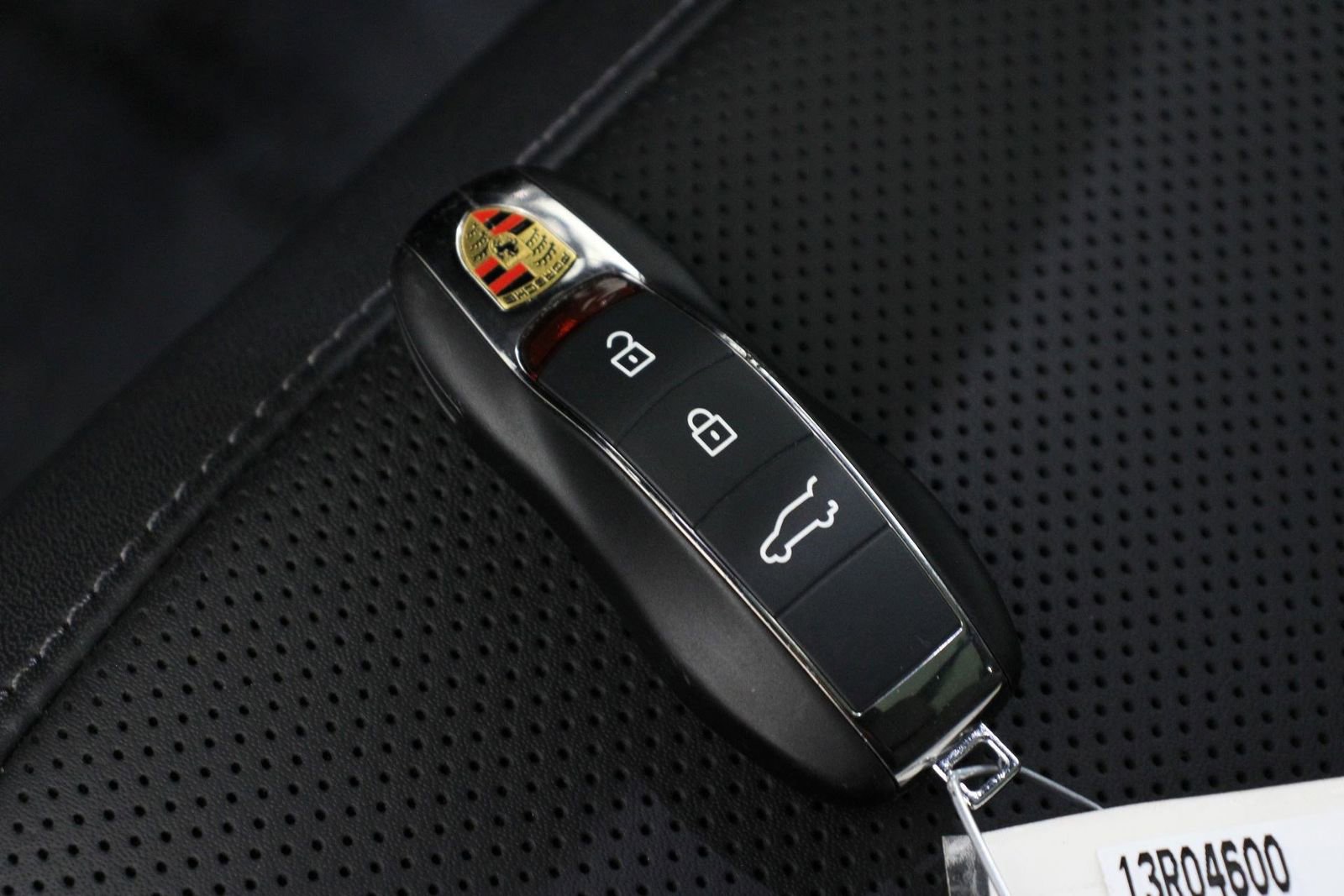 Certified 2025 Porsche Macan image 34