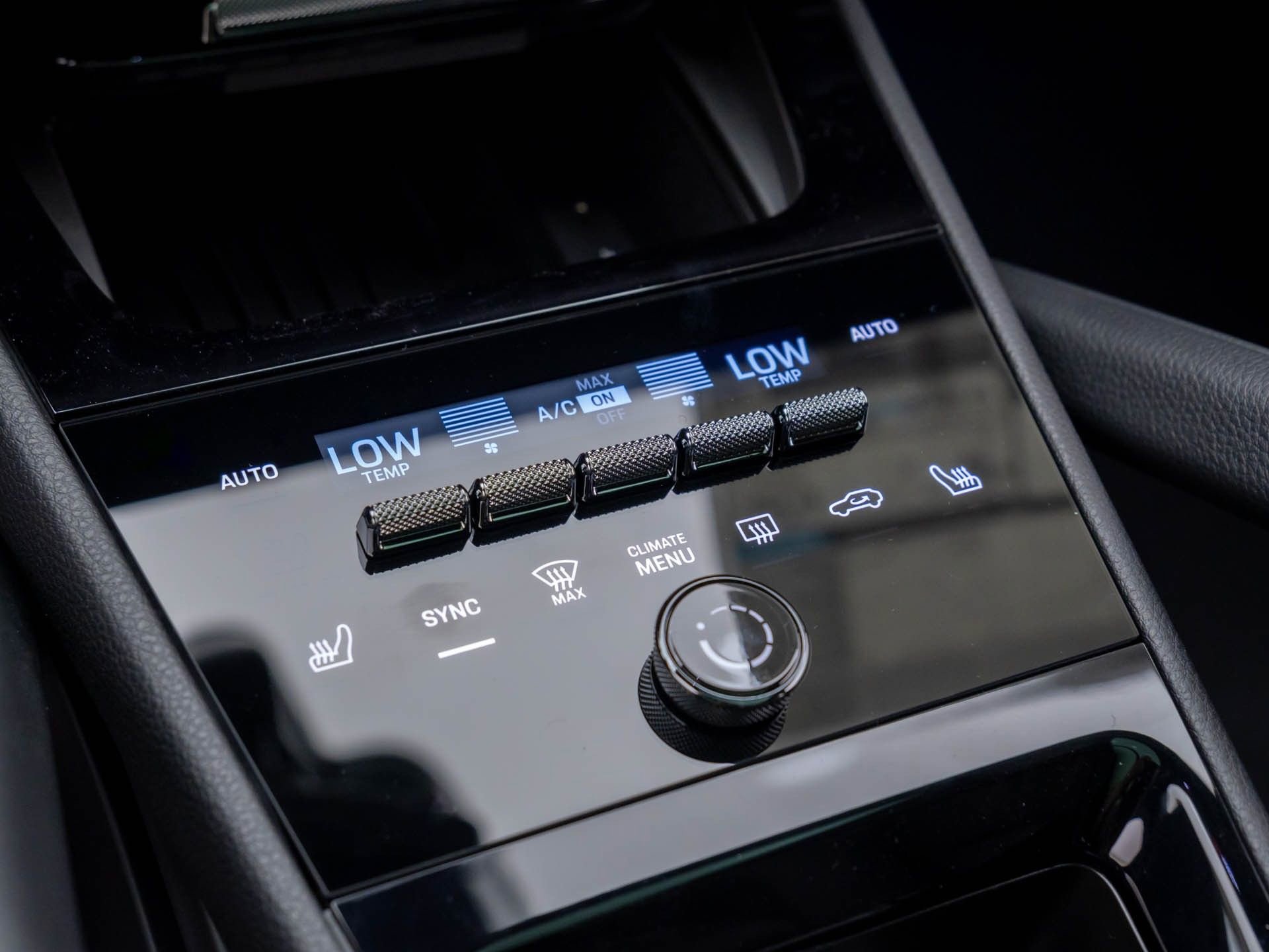 Certified 2025 Porsche Cayenne image 26
