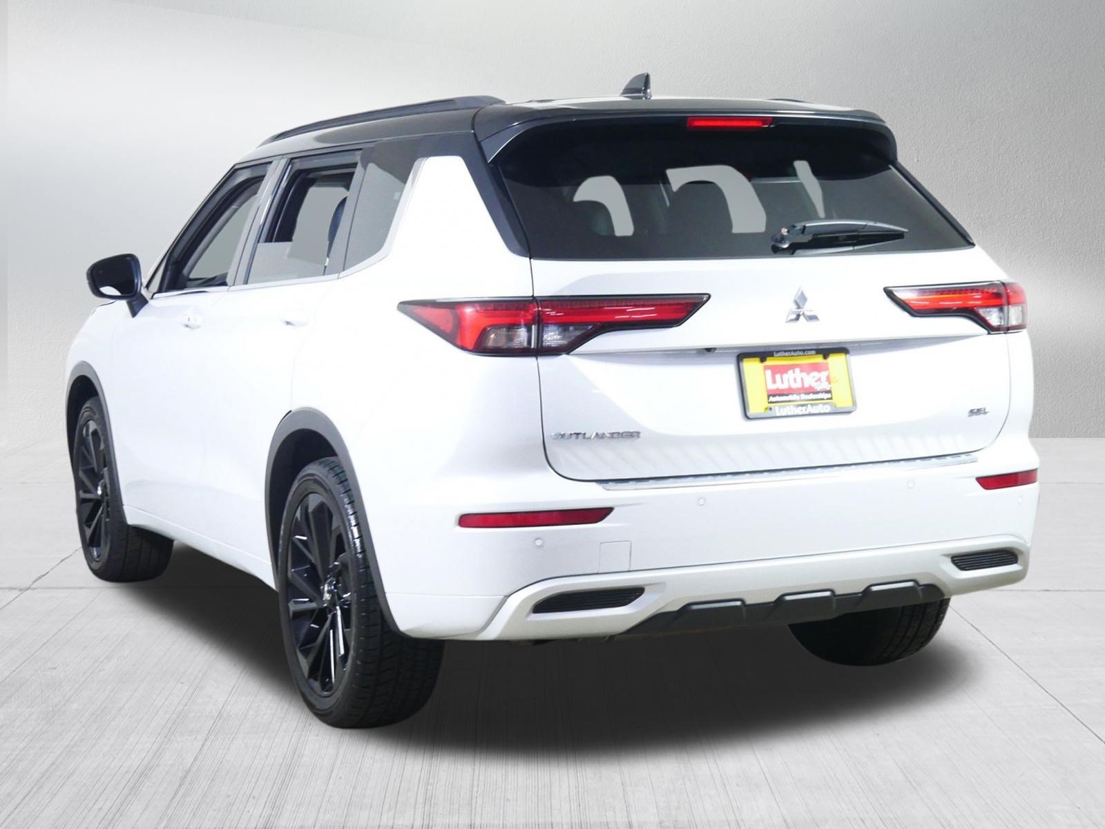 Used 2022 Mitsubishi Outlander SEL AWD/4WD image 5