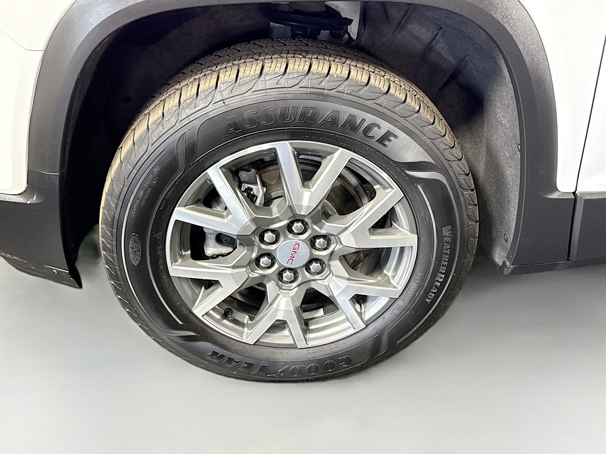 Used 2022 GMC Acadia SLE FWD image 38
