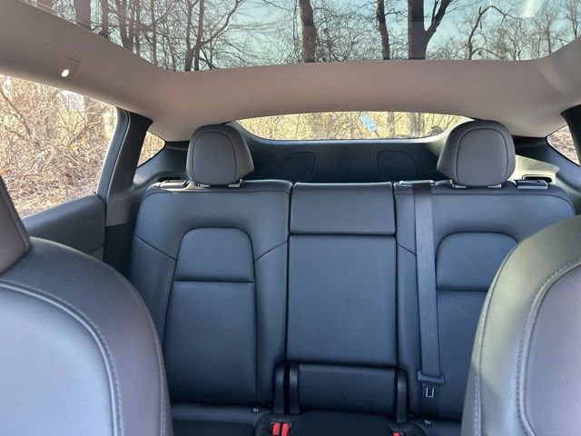 Used 2023 Tesla Model Y Long Range image 19