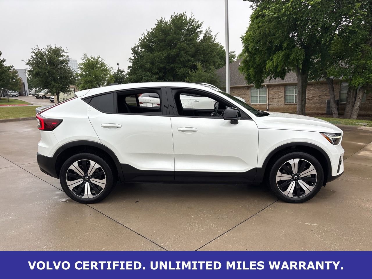Certified 2023 Volvo C40 P8 Recharge Plus AWD/4WD image 4