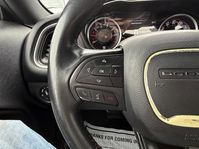 Used 2016 Dodge Challenger SXT image 15