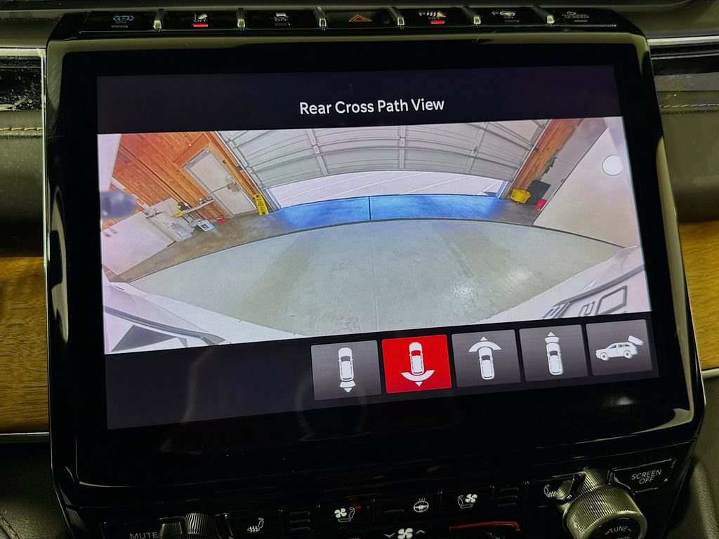 Used 2022 Jeep Grand Cherokee Summit AWD/4WD image 43