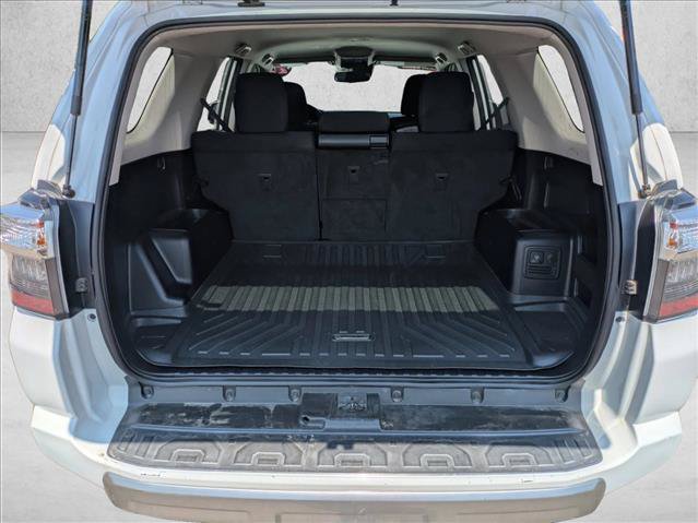 Used 2020 Toyota 4Runner TRD Off-Road AWD/4WD image 6