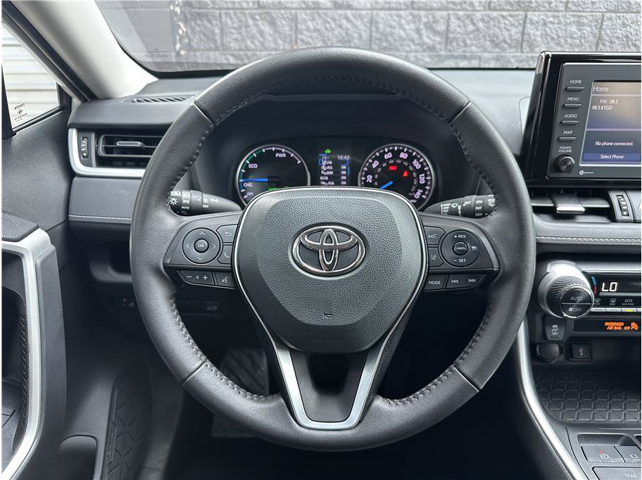 Used 2021 Toyota RAV4 XLE Premium AWD/4WD image 19