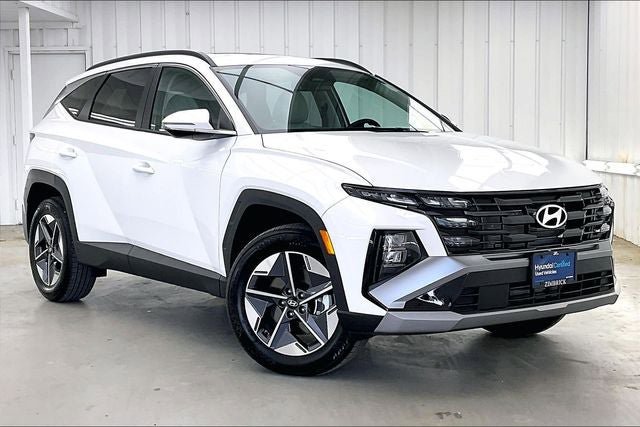Certified 2025 Hyundai Tucson SEL AWD/4WD image 1