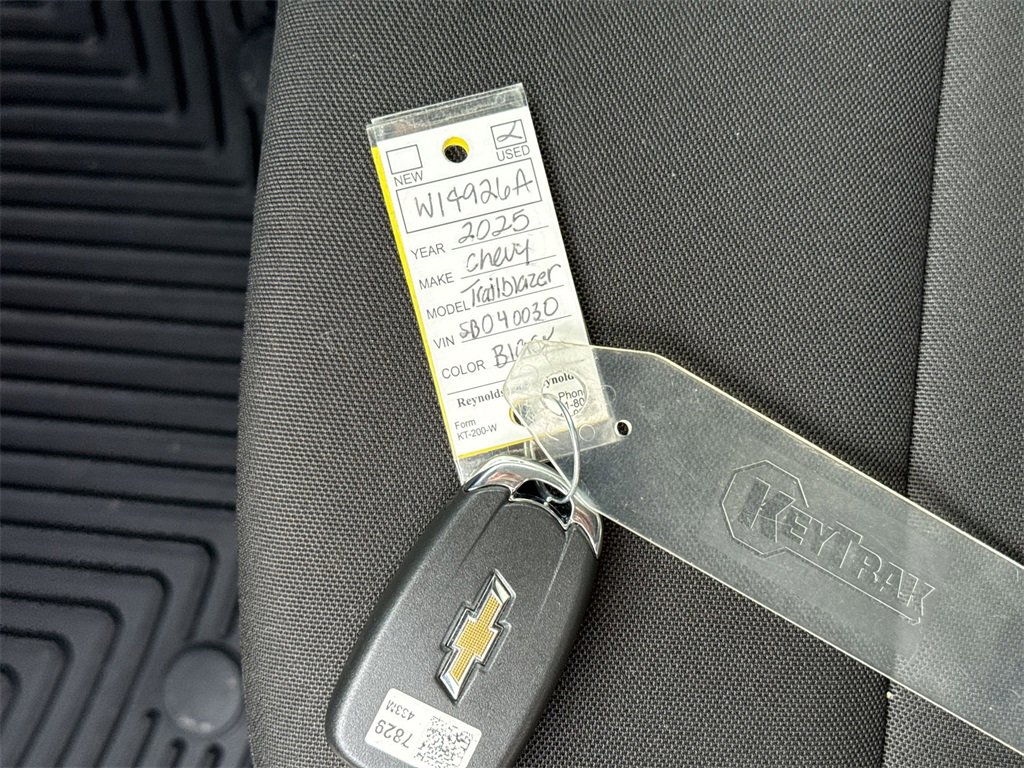 Used 2025 Chevrolet TrailBlazer LS w/ LS Convenience Package image 17