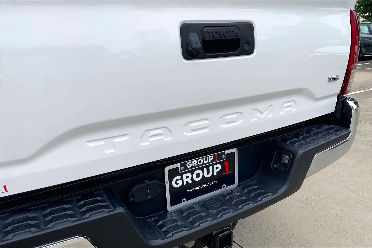 Used 2023 Toyota Tacoma SR5 RWD image 32