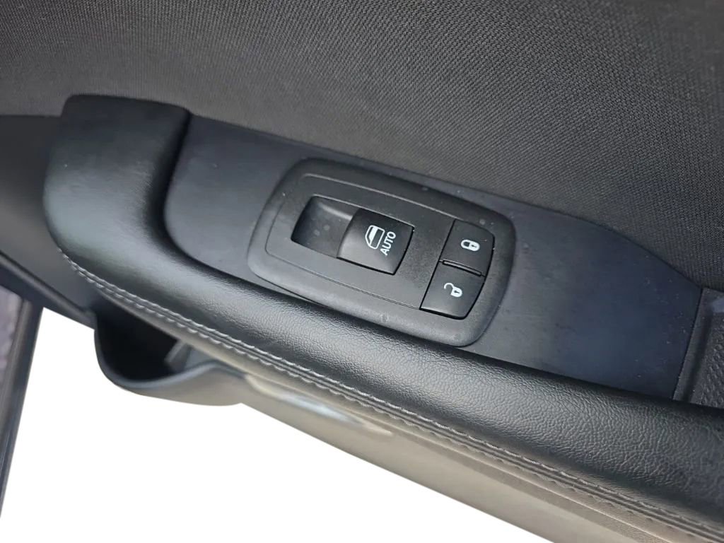 Used 2016 Dodge Challenger R/T Scat Pack image 22