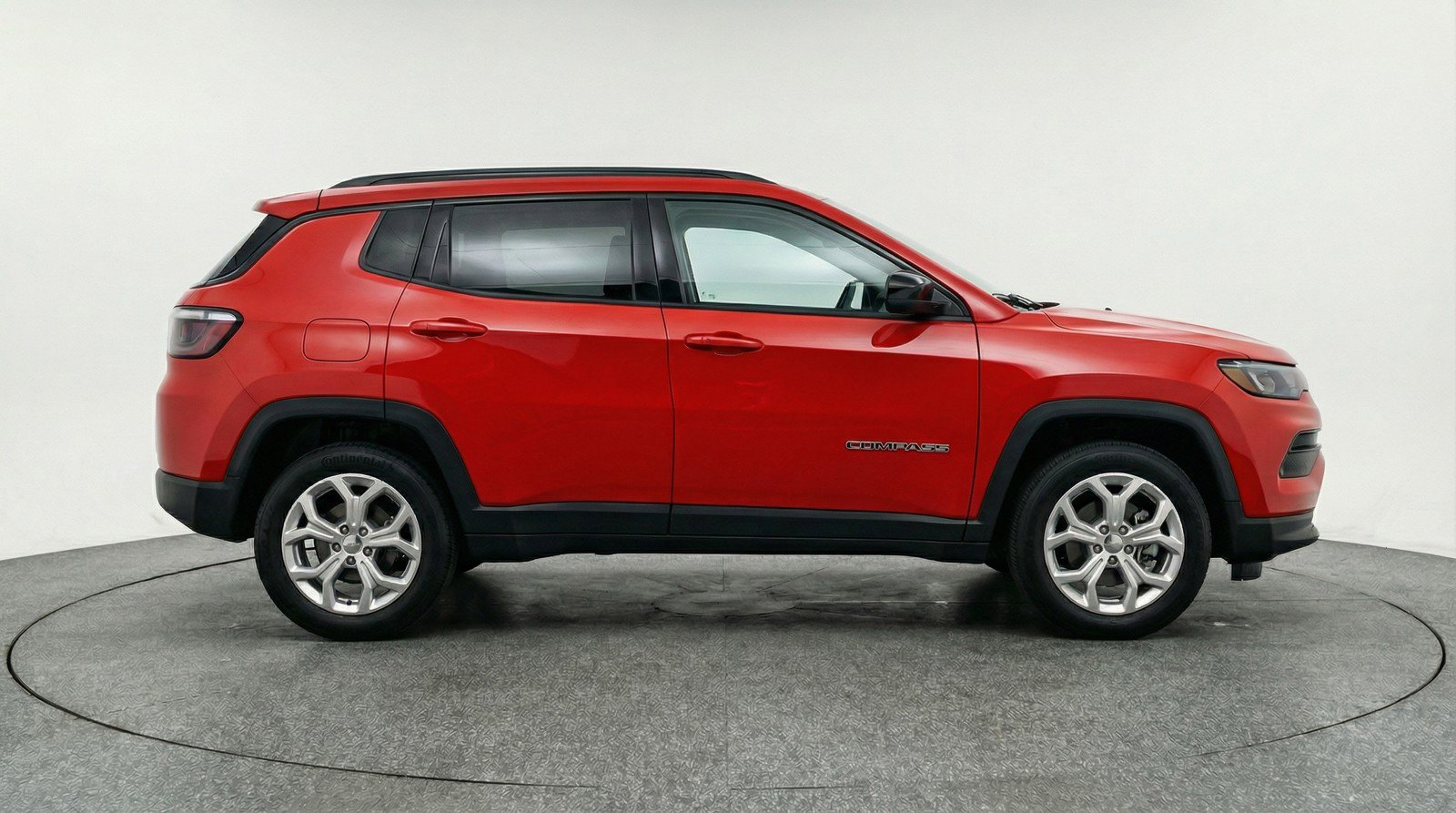 Used 2025 Jeep Compass Latitude image 11