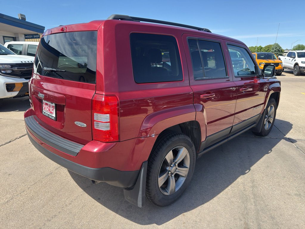 Used 2015 Jeep Patriot High Altitude AWD/4WD image 9