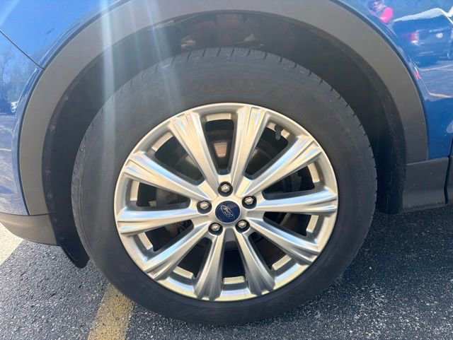 Used 2017 Ford Escape Titanium FWD image 4