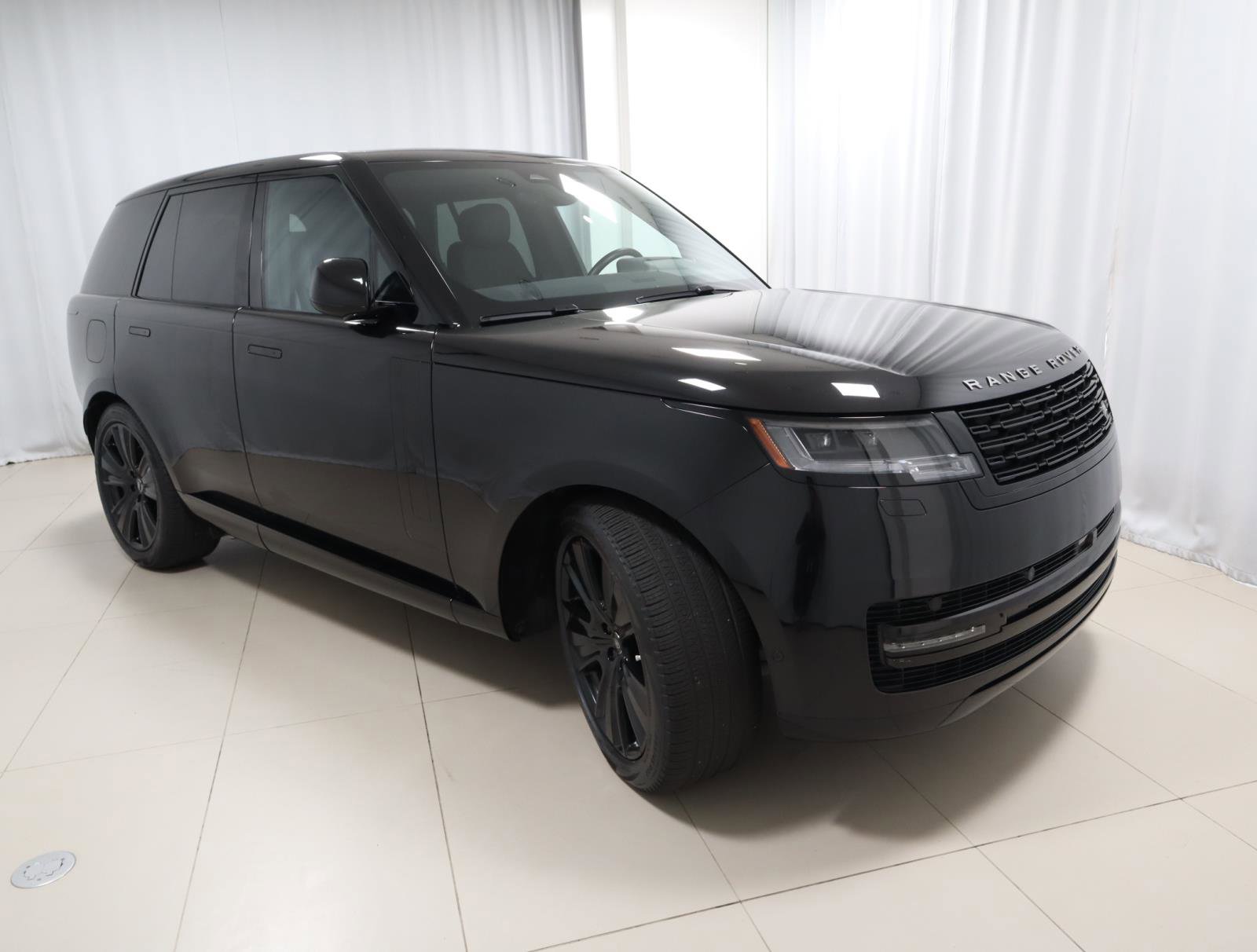 Used 2024 Land Rover Range Rover SE image 7
