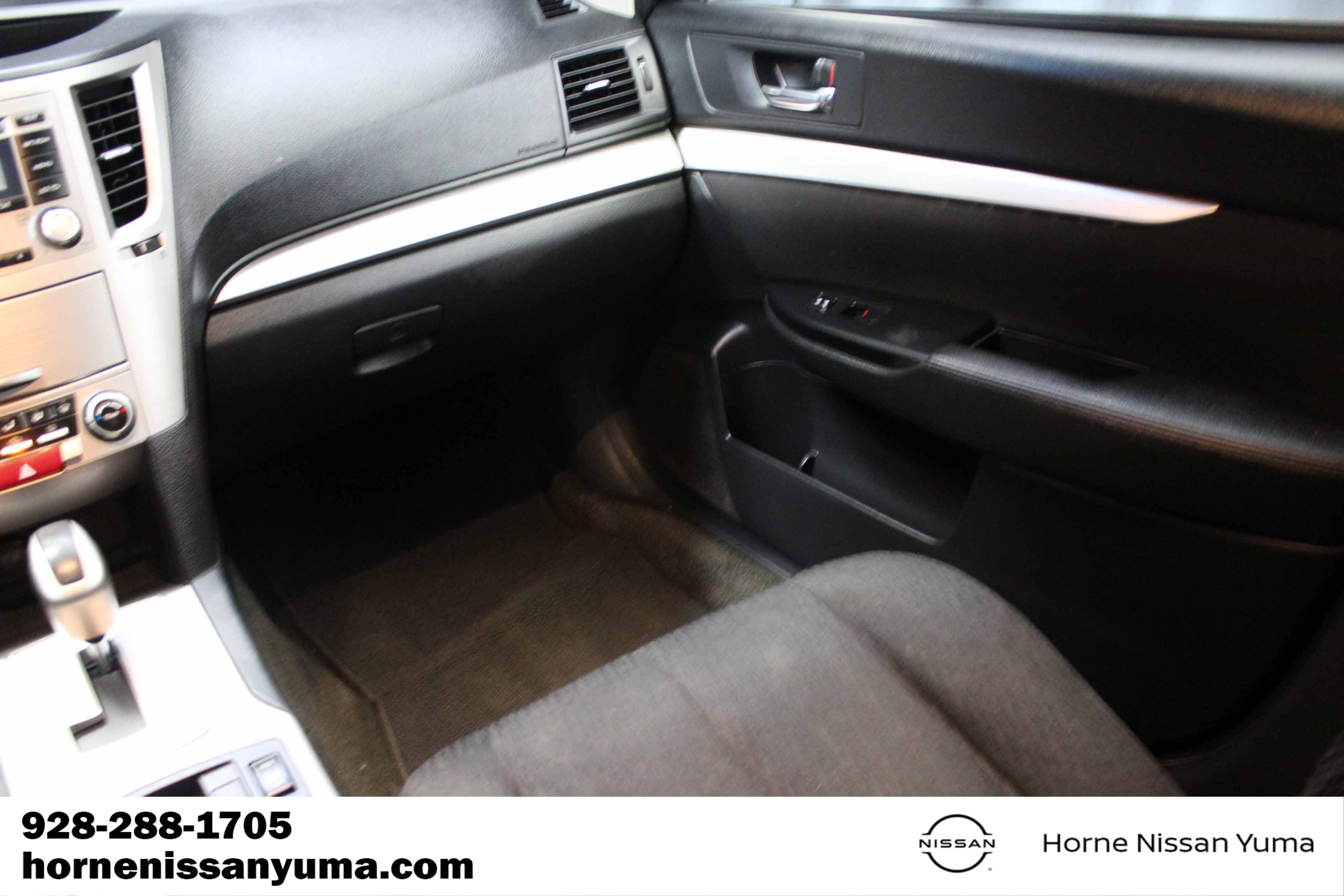 Used 2012 Subaru Outback 2.5i Premium w/ All-Weather Pkg AWD/4WD image 12