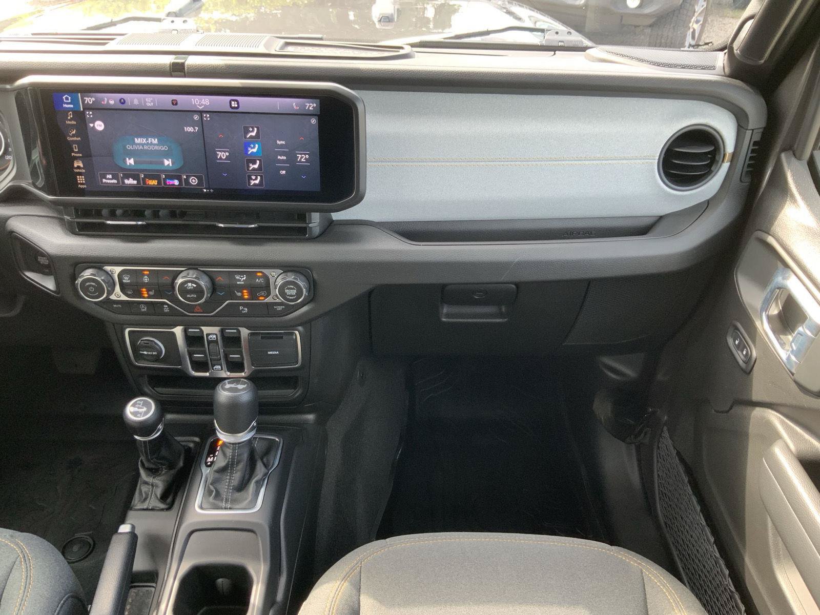 Used 2025 Jeep Wrangler Unlimited Sport AWD/4WD image 59