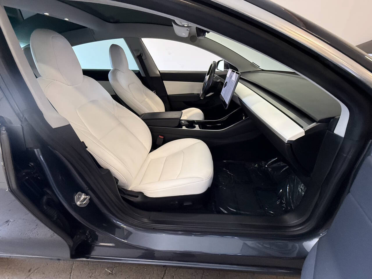 Used 2018 Tesla Model 3 Performance AWD/4WD image 25