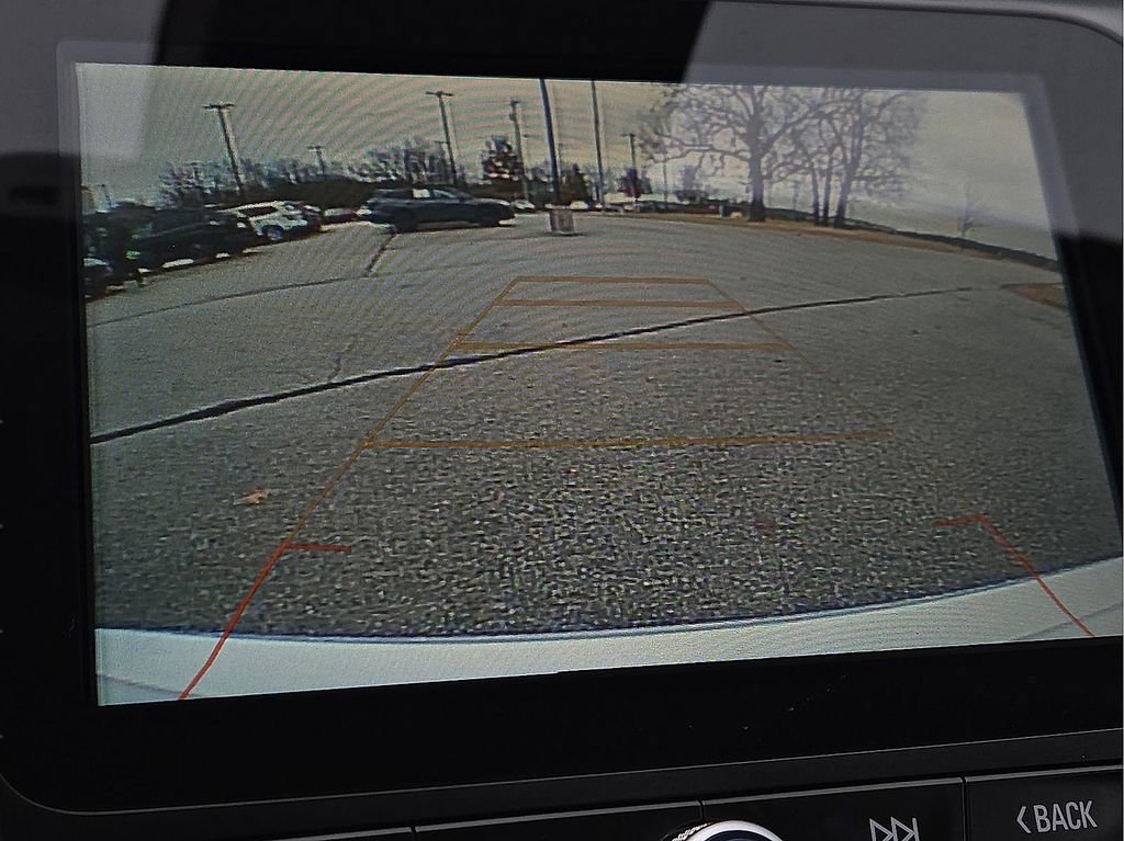 Used 2018 Chevrolet Malibu Premier w/ Premier Sun and Wheel Package image 14