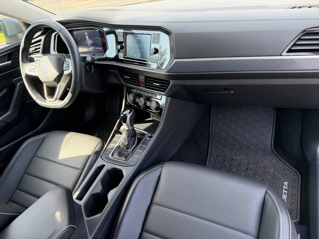 Used 2022 Volkswagen Jetta SE FWD image 18