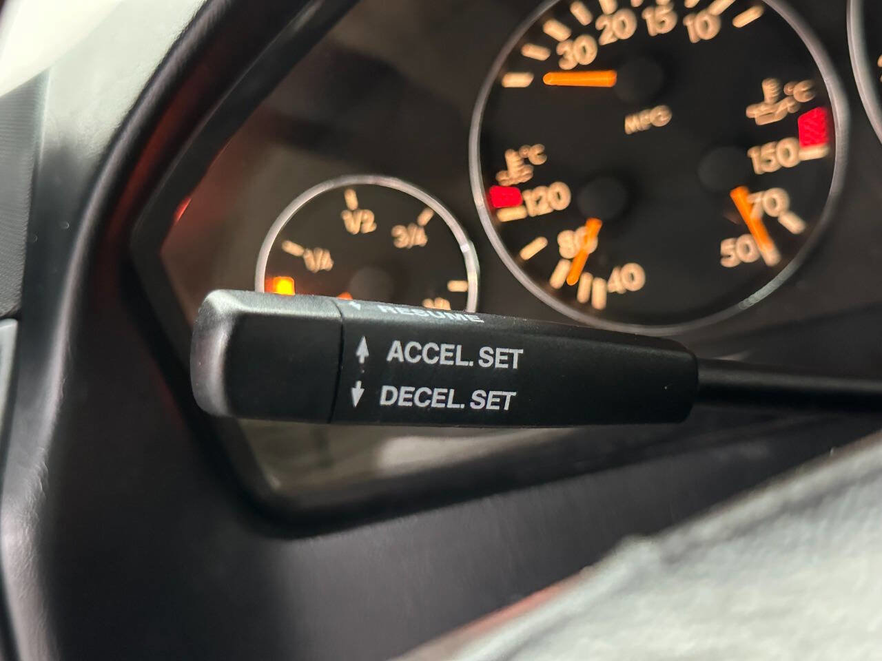 Used 2000 Mercedes-Benz SL 500 image 13