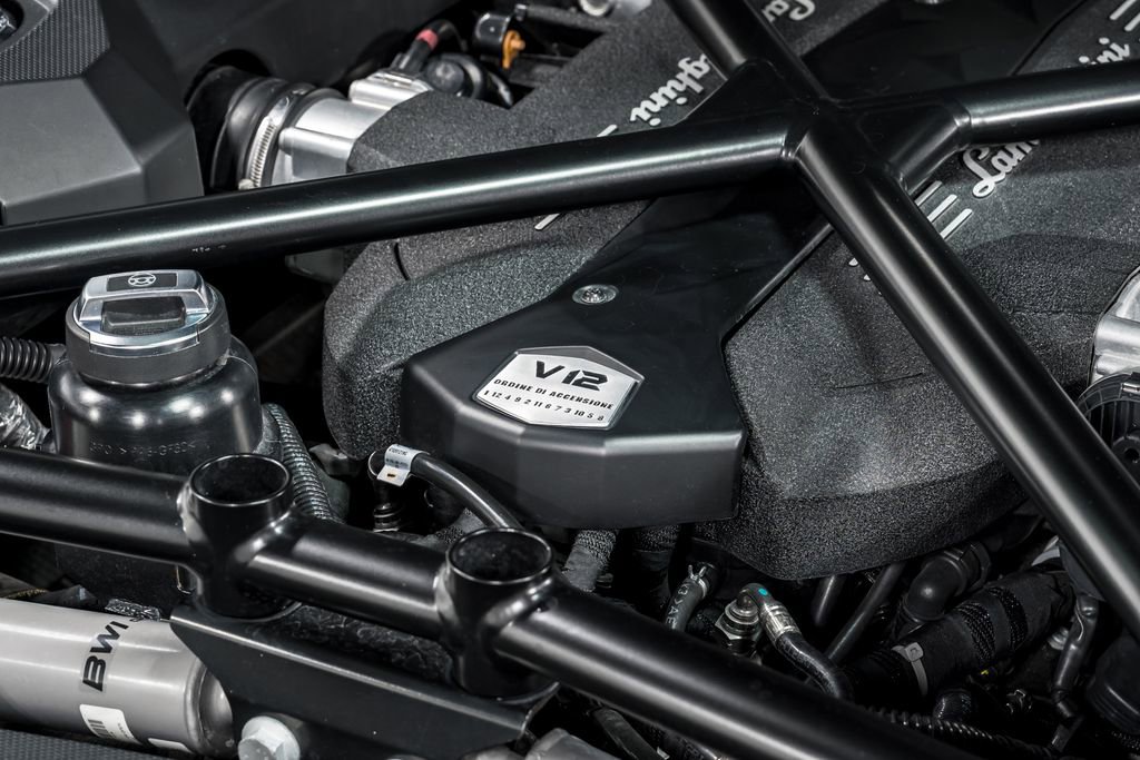 Used 2018 Lamborghini Aventador S image 62