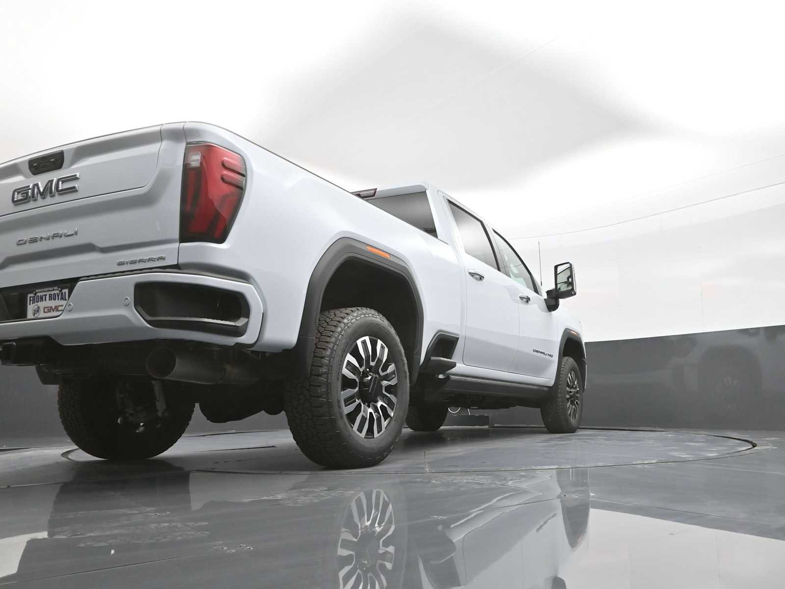 New 2026 GMC Sierra 3500 Denali Ultimate AWD/4WD image 38