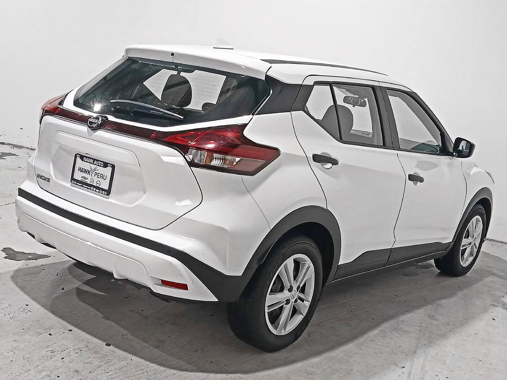 Used 2023 Nissan Kicks S image 6